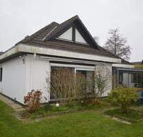 Gepflegtes Einfamilienhaus mit Einliegerwohnung in ruhiger Lage von Grünendeich!