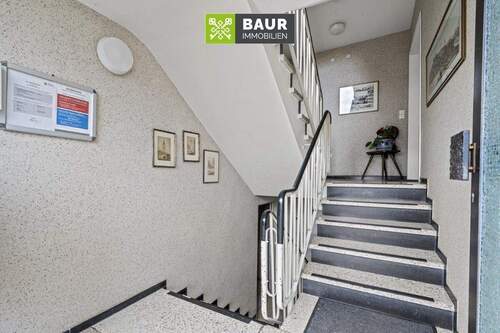Treppenhaus - 4 Zimmer Etagenwohnung in Biberach