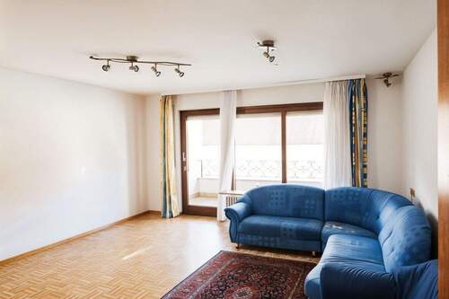 Wohnen 1.OG - Mehrfamilienhaus, Wohnhaus mit 290,00 m&sup2; in Hettingen zum Kaufen