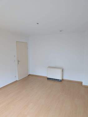 Schlafzimmer.jpg - 2 Zimmer Etagenwohnung zur Miete in Nürnberg