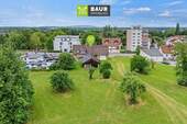 Luftbild - 4 Zimmer Mehrfamilienhaus, Wohnhaus zum Kaufen in Meckenbeuren