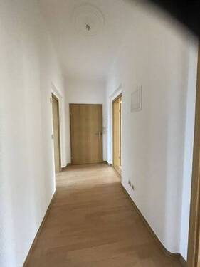 Flur - 3 Zimmer Etagenwohnung in Plauen