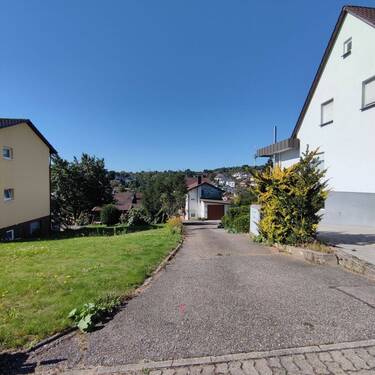 rote Markierung - breiteres Grundstück - Grundstück in Karlsruhe zum Kaufen