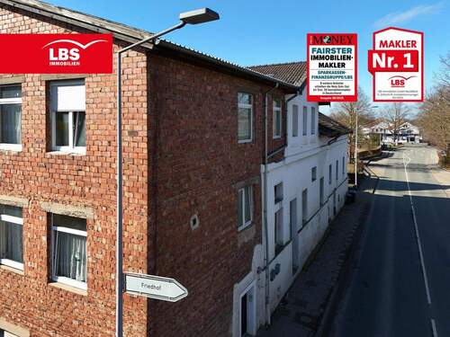 Außenansicht - Mehrfamilienhaus mit 5 Wohneinheiten und Ausbaupotenzial