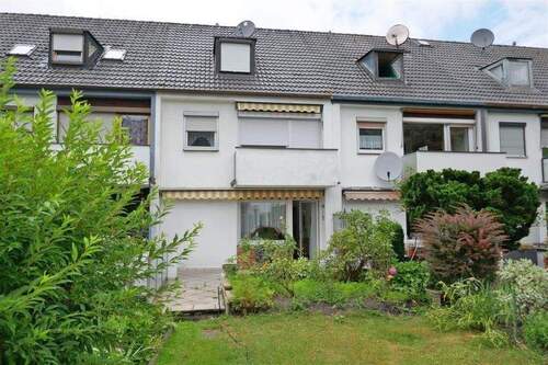 Rückansicht - 6 Zimmer Reihenmittelhaus zum Kaufen in Nürnberg