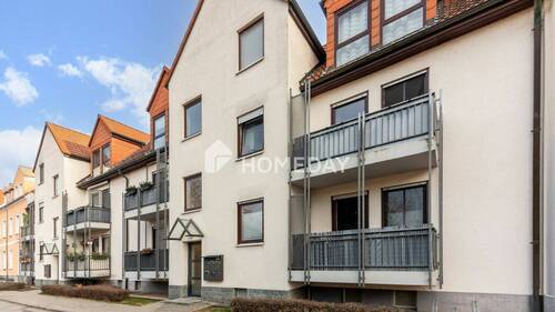 Außenansicht 3 - 2 Zimmer Etagenwohnung zum Kaufen in Pegau