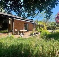 Naturoase - Freistehendes Architektenhaus - Terrasse nach Süden - 1.951 m² Grundstück - Doppelgarage - in ruhige Lage von Rott - kurzfristig verfügbar - Roetgen