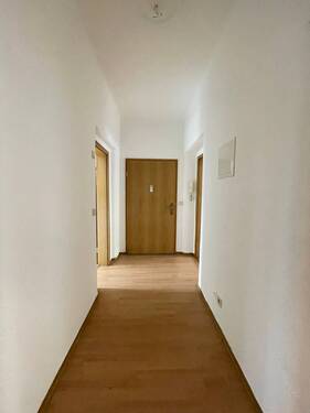 Flur - 3 Zimmer Etagenwohnung in Plauen