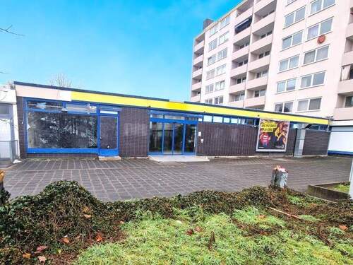 Ansicht - N-Ziegelstein: Ladenfläche (ca. 690 m²), Lagerfläche (ca. 395 m²), 19 Stellplätze