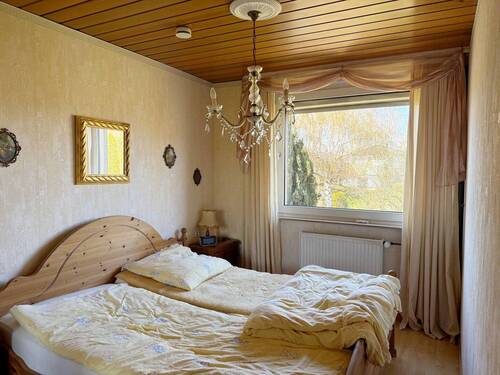 Schlafzimmer (EG) - 