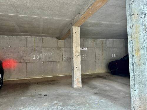 massiv erbauter Carport Stellplatz mit eingetragenem Sondernutzungsrecht - 