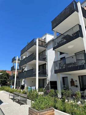 Asicht Haus 1 - Wohnen am Stadtgarten - neuwertige 4 Zimmer Wohnung - KFW 55 Standard - Home Office Eignung