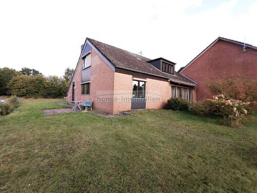Ansicht vom Garten - 6 Zimmer Doppelhaushälfte in Zeven