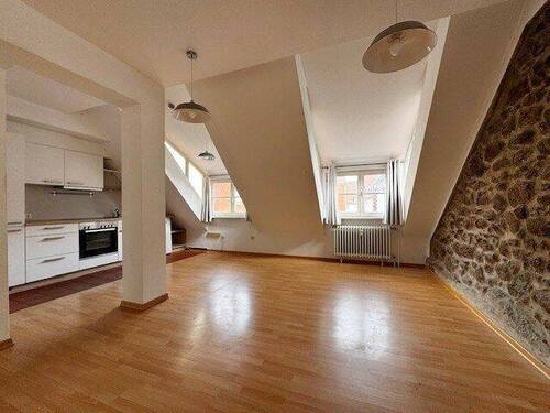 Küche-Essen-Wohnen - ZENTRAL - BEZUGSFREI - KEINE KÄUFERPROVISION !