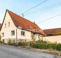 Einfamilienhaus mit Geschichte und Entwicklungspotenzial in ruhiger, naturnaher Lage - Pfarrweisach Römmelsdorf