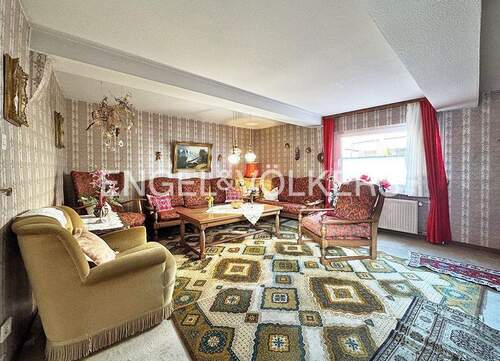 Wohnzimmer - Mehrfamilienhaus, Wohnhaus mit 150,00 m&sup2; in Bad Nauheim zum Kaufen