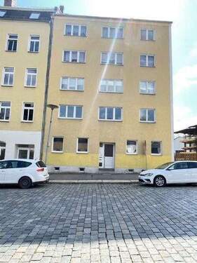 Hausansicht - Viel Platz für die Familie - 450,00&nbsp;EUR Kaltmiete, ca.&nbsp; 100,40&nbsp;m&sup2;&nbsp;Wohnfl&auml;che