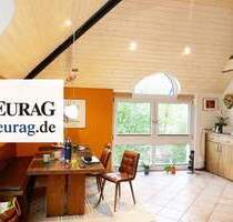 N-Leyh: Ausgefallene 4-Zi-Whg (1.OG,DG), Dachstudio, Balkon, Garten, EBK, großer Keller, Stellpl. - Nürnberg