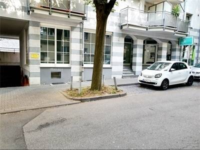 Eingang - Gewerbeobjekt (Büro, Produktion, Verkauf) zum Kaufen in Wiesbaden