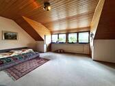 Schlafzimmer DG - 