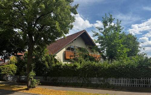 Straßenansicht - 6 Zimmer Reihenendhaus zum Kaufen in Nördlingen