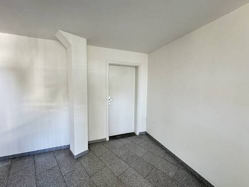 Wohnungseingang - Etagenwohnung mit 165,50 m² in Nürnberg zum Kaufen