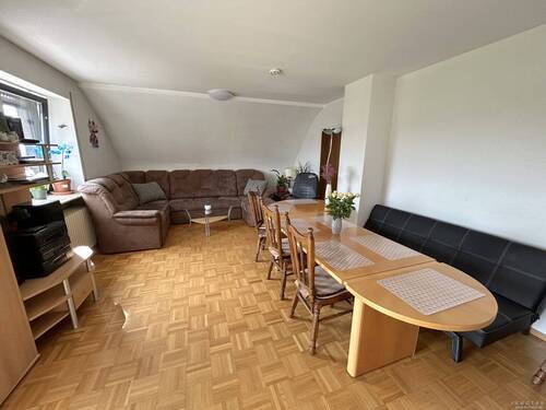 Wohnen DG - 7 Zimmer Mehrfamilienhaus, Wohnhaus zum Kaufen in Riegelsberg