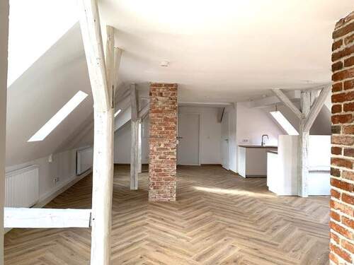 Wohnraum - 2 Zimmer Etagenwohnung in Nürnberg