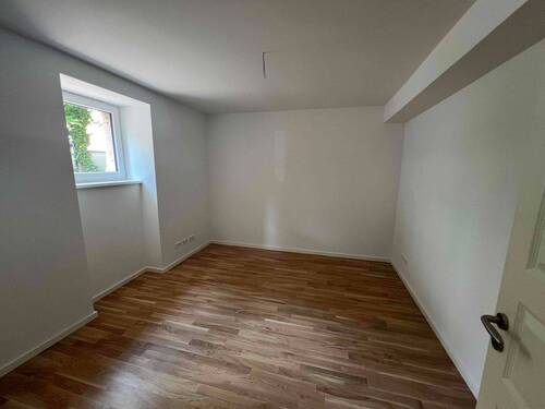 Zimmer 2 - 