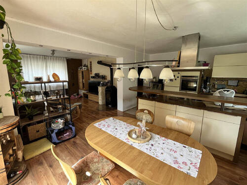 Bild2 - 6 Zimmer Mehrfamilienhaus, Wohnhaus zum Kaufen in Boxberg-Angeltürn