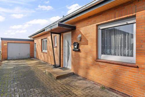 Ansicht Eingang - 4 Zimmer Bungalow zum Kaufen in Wietze