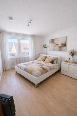 KI-Bild Schlafzimmer.png - Charmante 2-Zimmer-Wohnung mit großem Balkon und Blick ins Grüne