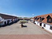 Der Hof vom HH gesehen - 