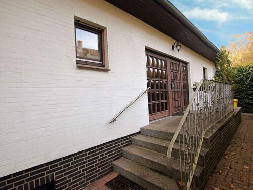 Bild 2 - 7 Zimmer Mehrfamilienhaus, Wohnhaus zum Kaufen in Norderstedt