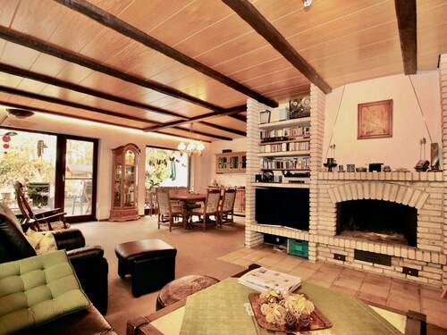 Bild 4 - Mehrfamilienhaus, Wohnhaus mit 210,00 m² in Norderstedt zum Kaufen