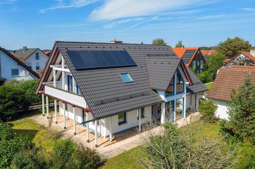 Südwestansicht - Modernisiertes Familienhaus in ruhiger Lage