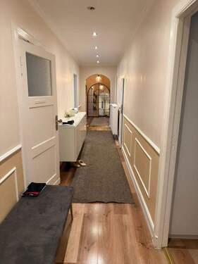 Bild 2 - 4 Zimmer Etagenwohnung zum Kaufen in Berlin