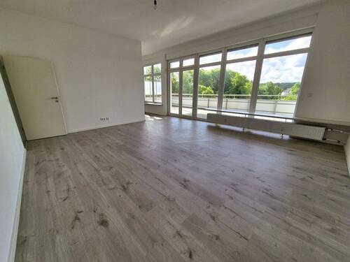 Wohnzimmer - 4 Zimmer Terrassenwohnung zur Miete in Gelsenkirchen