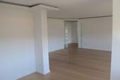 Essbereich Blick ins Wohnzimmer - 4 Zimmer Etagenwohnung in Hannover