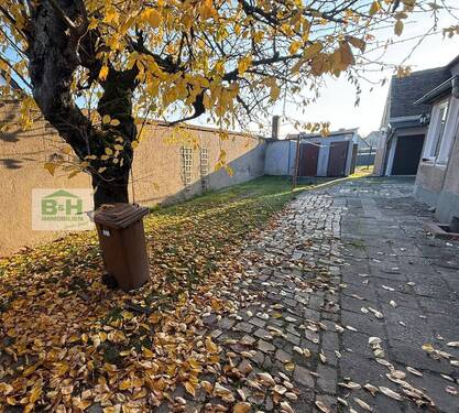 Grundstück - 5 Zimmer Doppelhaushälfte in Sandersdorf-Brehna