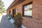 Hauszugang - 4 Zimmer Doppelhaushälfte zum Kaufen in Rellingen