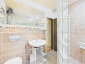 Bad mit begehbarer Dusche - 