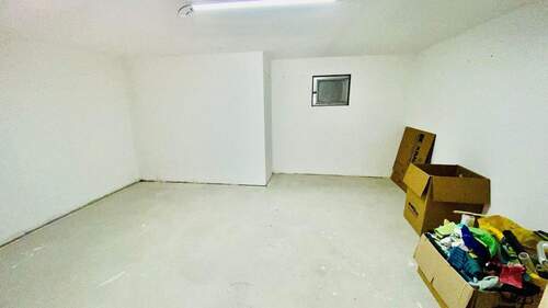 Zimmer - Hobbyraum im Keller - 