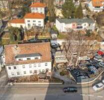 Wohn- und Geschäftshaus mit Entwicklungspotenzial in Fürth-Unterfarrnbach