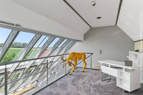Arbeitsbereich mit Galerie und Weitblick ins Grüne 17,60 m² - 