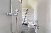 Bad mit Wanne und Dusche 12,58 m² - 