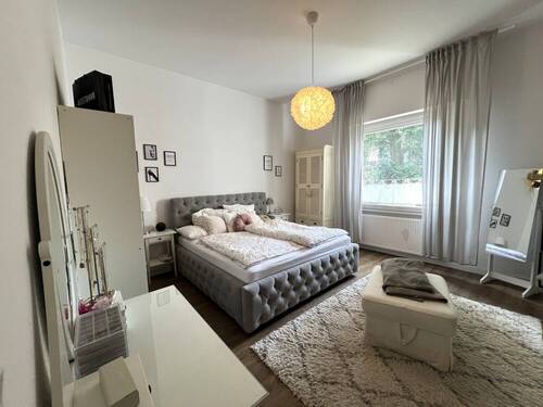 Schlafzimmer EG - 