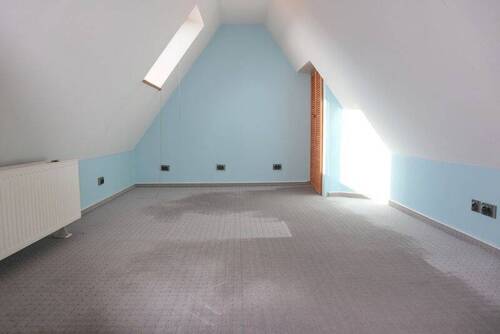 Zimmer im ausgebauten DG ... - 