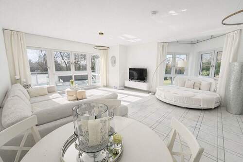 Offener Wohn- und Essbereich - 3 Zimmer Etagenwohnung zur Miete in Königstein im Taunus