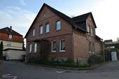 Straßenansicht - 7 Zimmer Einfamilienhaus zum Kaufen in Barsinghausen